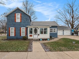 301 E Wayne St, Dowagiac, MI 49047