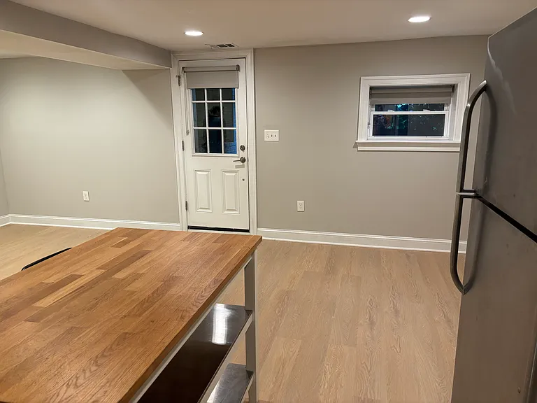 Front entrance and living room (NEW FLOORING)