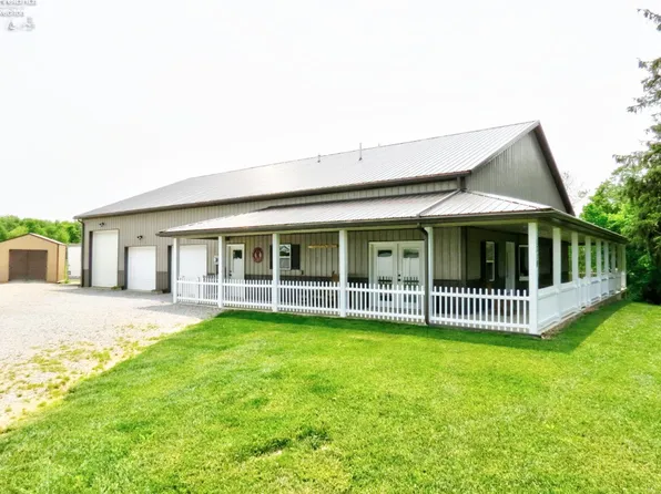 1319 Burkholder Rd, Clyde, OH 43410