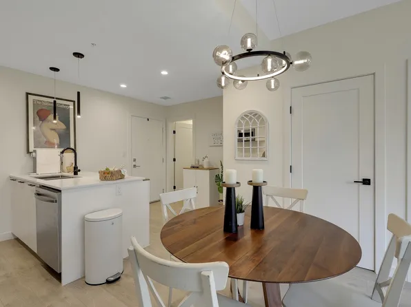 8379 201st St #602, Langley, BC V2Y 0G8