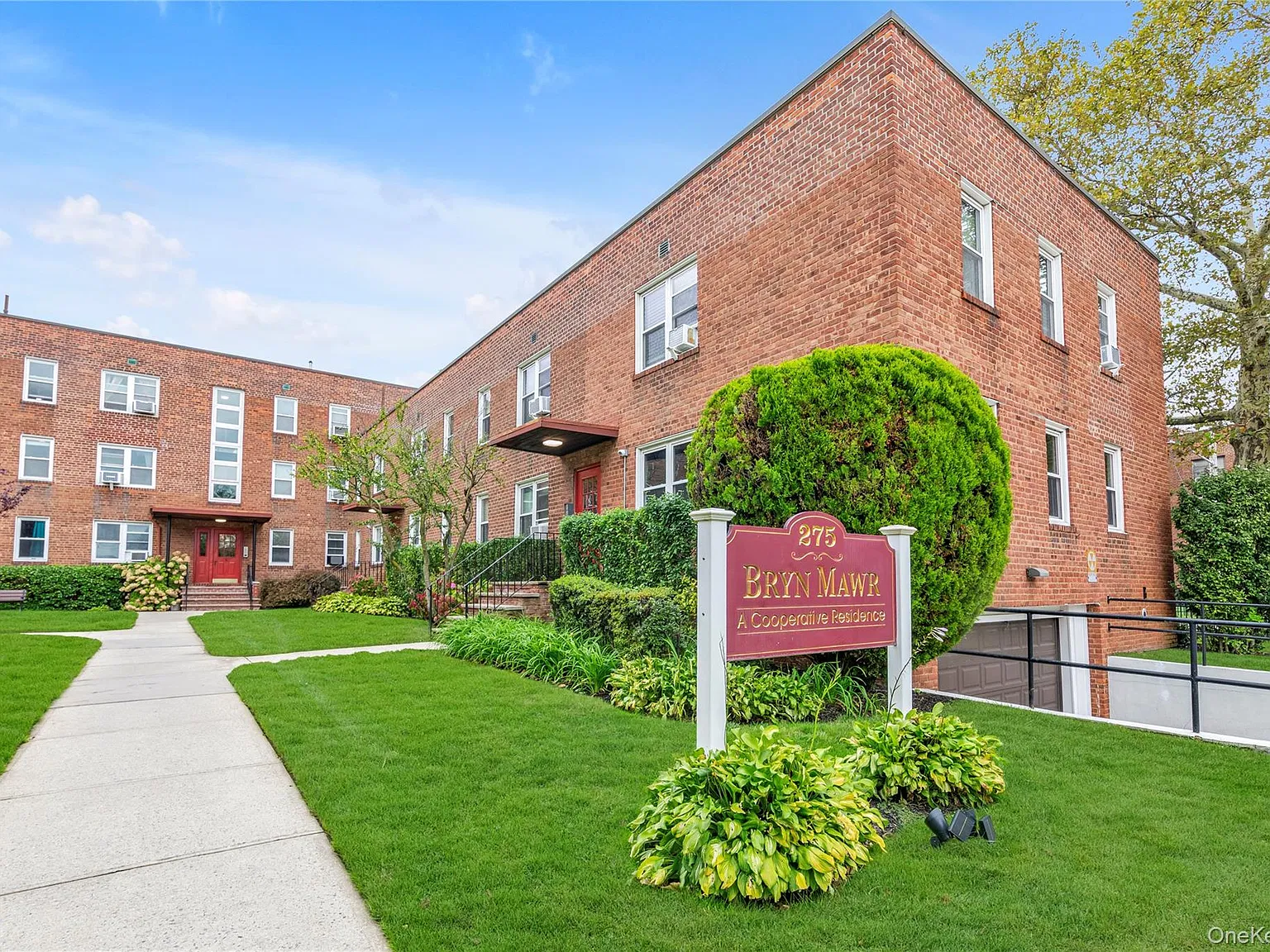 1 bed, 1.0 bath, $2,400 — Photo 2
