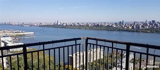 2 bed, 1542 sqft, $3,550 — Photo 4