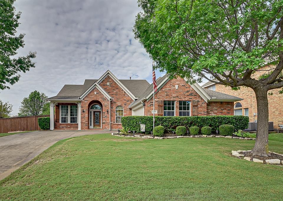 1st image of 6773 Lakefront Dr