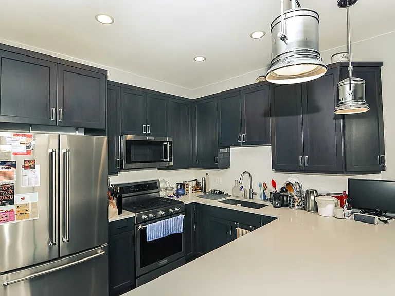 4324 N Ashland Ave #2 — Photo 2