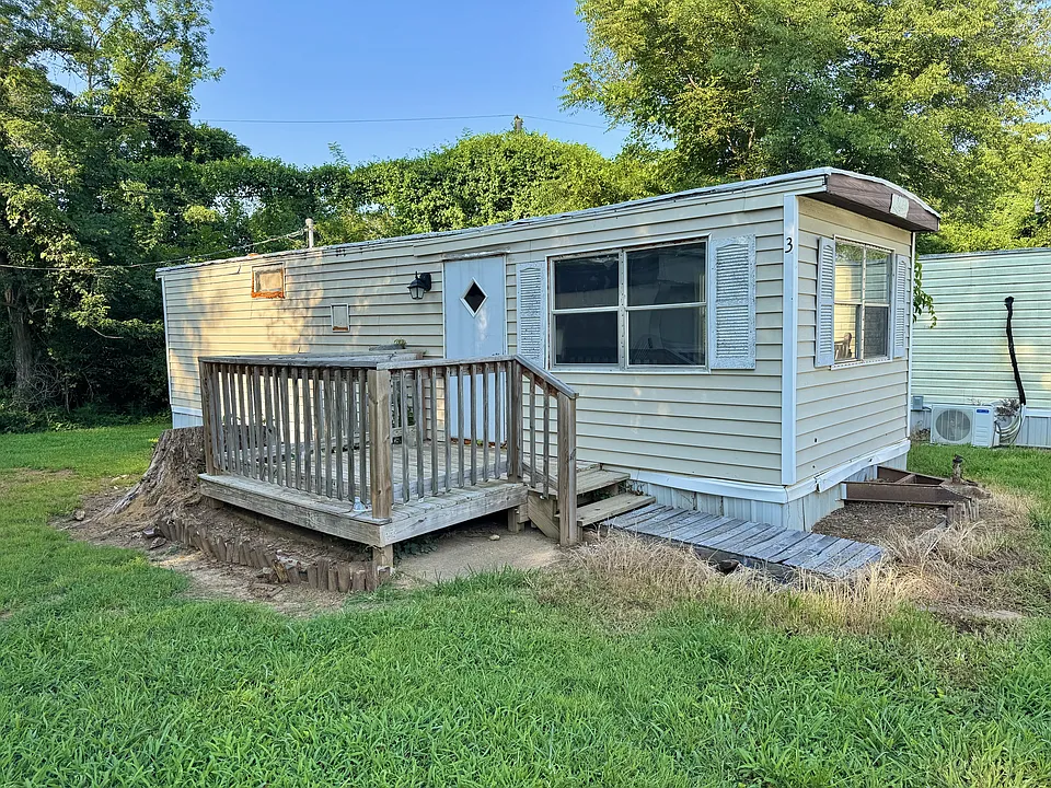 428 Lafayette Rd #3