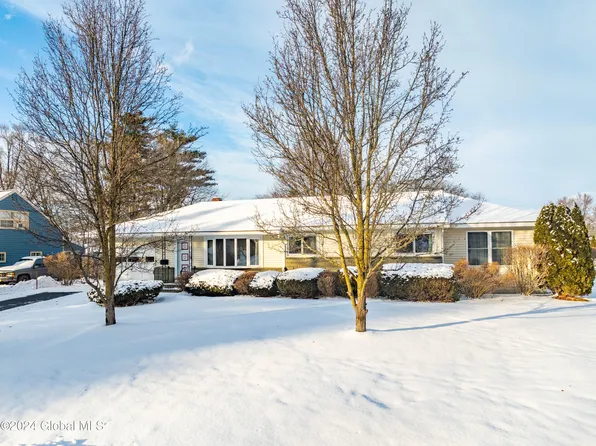 46 Emerick Lane, Loudonville, NY 12211
