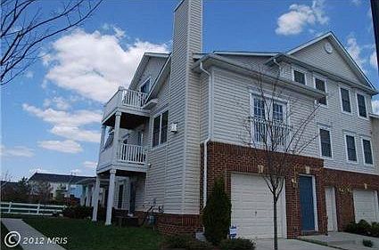 Executive Living! Clean & Bright! Convenient!