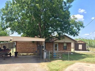 120 Bayview Dr, Mathis, TX 78368