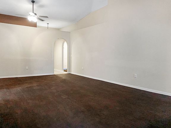 4th image of 311 Flint St
