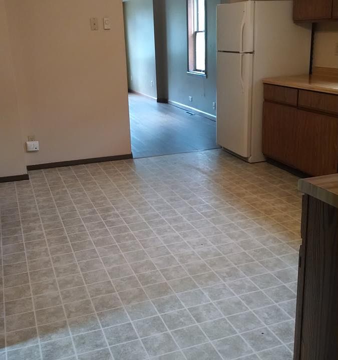 Large Eat-in Kitchen