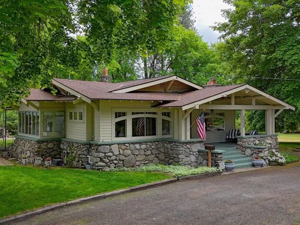 10228 N Whitworth Dr, Spokane, WA 99218