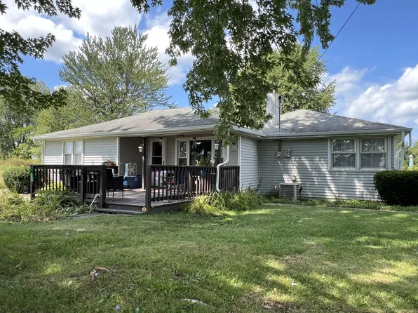 9257 Hagar Shore Rd, Watervliet, MI 49098