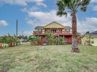 906 Meynig Dr, Pt Bolivar, TX 77650