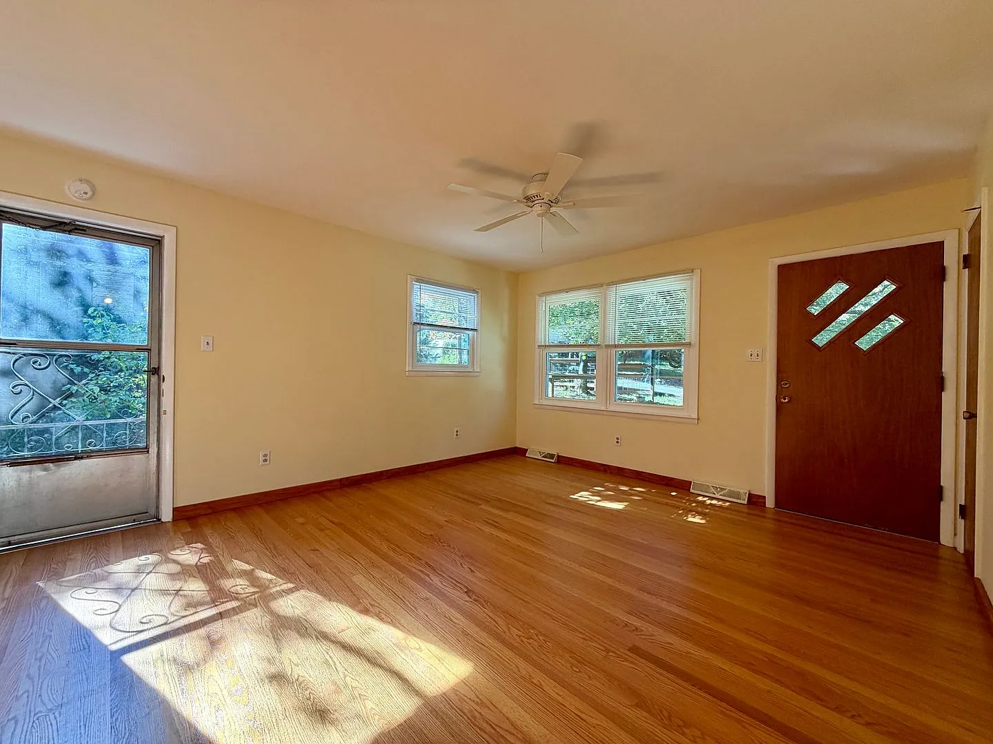 West AVL - Well Kept 1960's Home Ready for Occupancy! — Photo 3