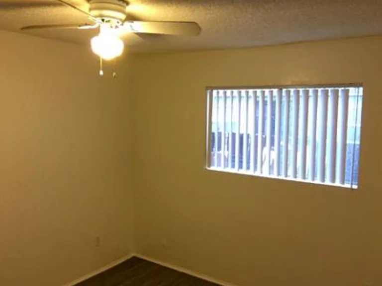 4162 Estrella Ave #1 — Photo 7