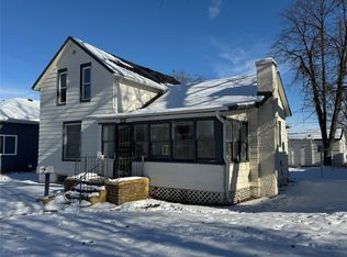 1816 4th St, Perry, IA 50220