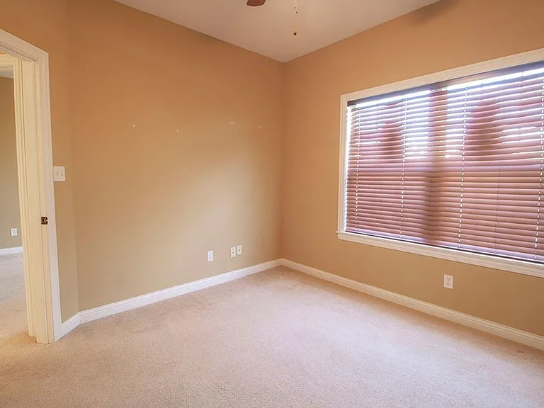 5305 Chamois Dr — Photo 31
