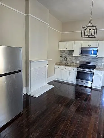 1821 Touro St — Photo 4