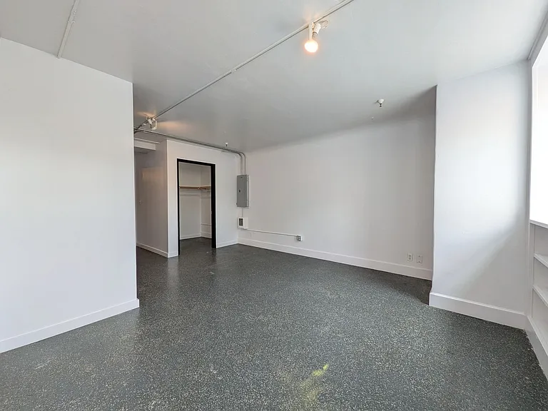 155 Liberty St NE — Photo 50