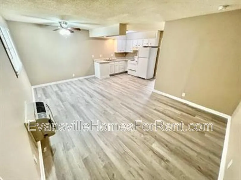 1 bed, 1.0 bath, $650 — Photo 3