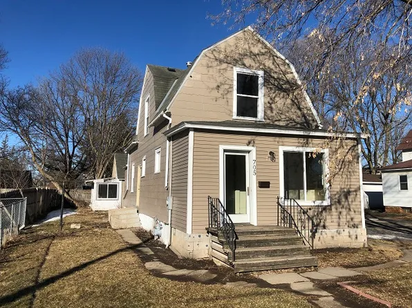 705 10th St NE, Austin, MN 55912