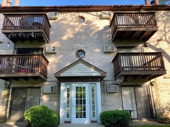508 E Spruce Dr, Palatine, IL