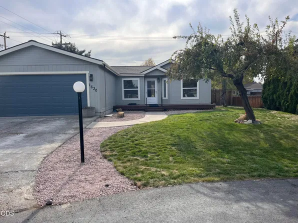 1630 NE 6th St, Redmond, OR 97756