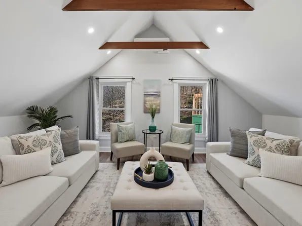 99 Mason St APT 2, Salem, MA 01970