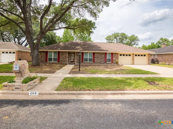 209 Lamorak St, Victoria, TX 77904