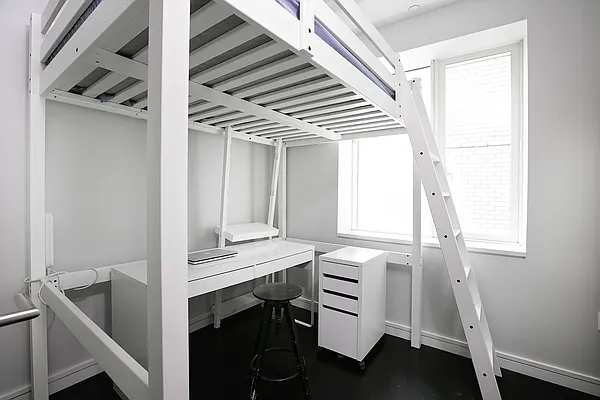 Rented by Compass | media 14