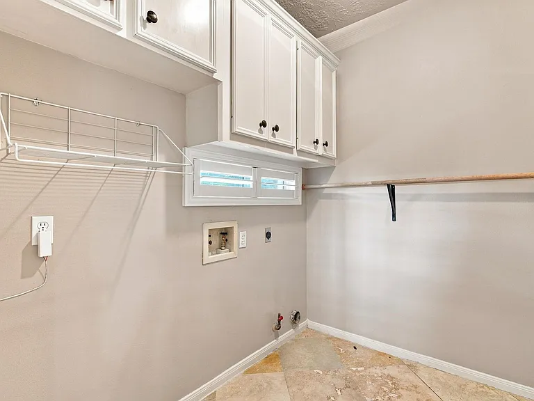 24622 Okehampton Dr — Photo 17