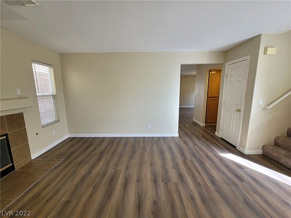 3rd image of 10260 Gaeta Pl