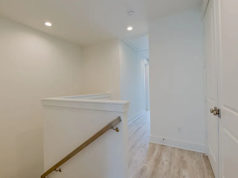 The Grove at Oak Forest Apartments
