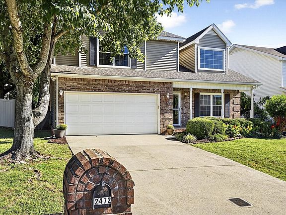 3rd image of 2472 Oak Hill Dr