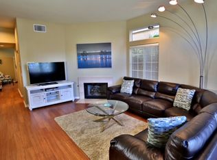 210 6th St, Huntington Beach, CA 92648