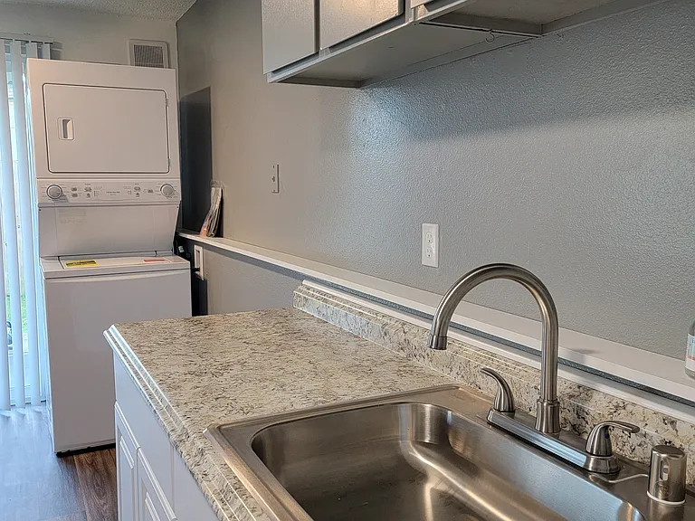 Narrows Ridge Apartments — Photo 8
