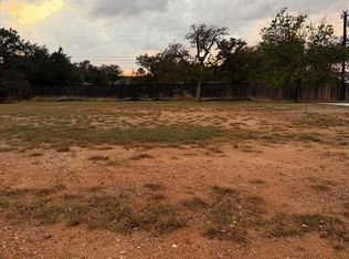 2137 Stone Mdw, Fredericksburg, TX 78624