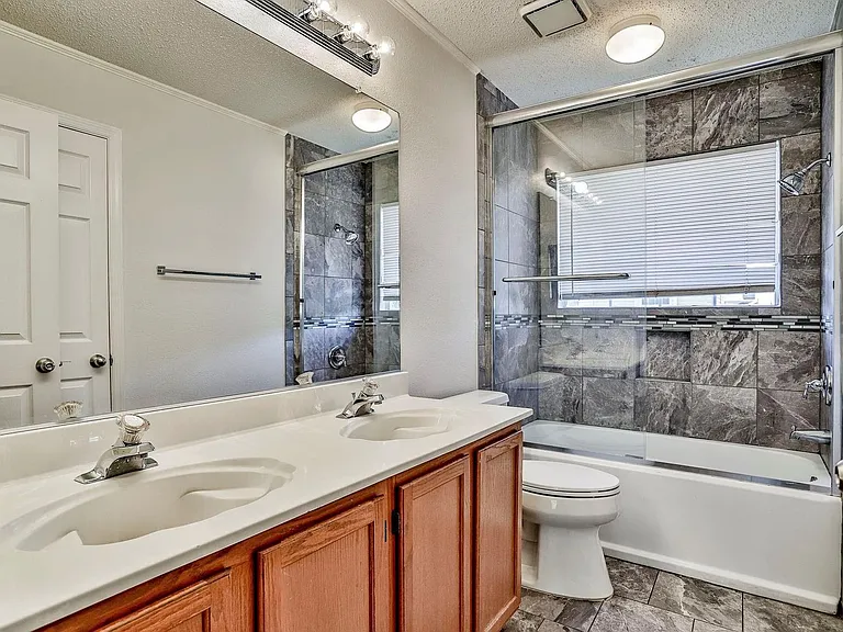 5504 Big Bend Dr — Photo 13
