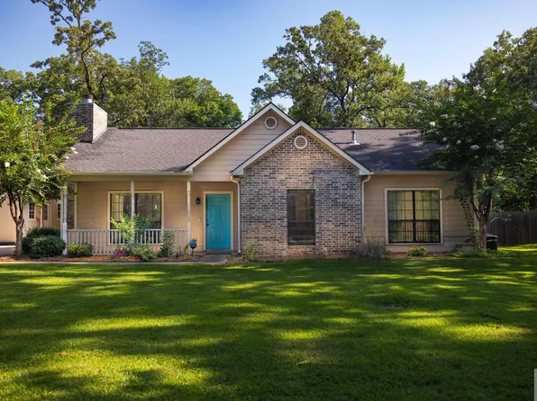 219 Cherokee Trl, Texarkana, TX 75501