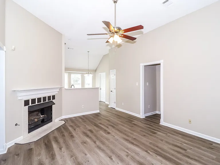 80 Village Dr — Photo 5