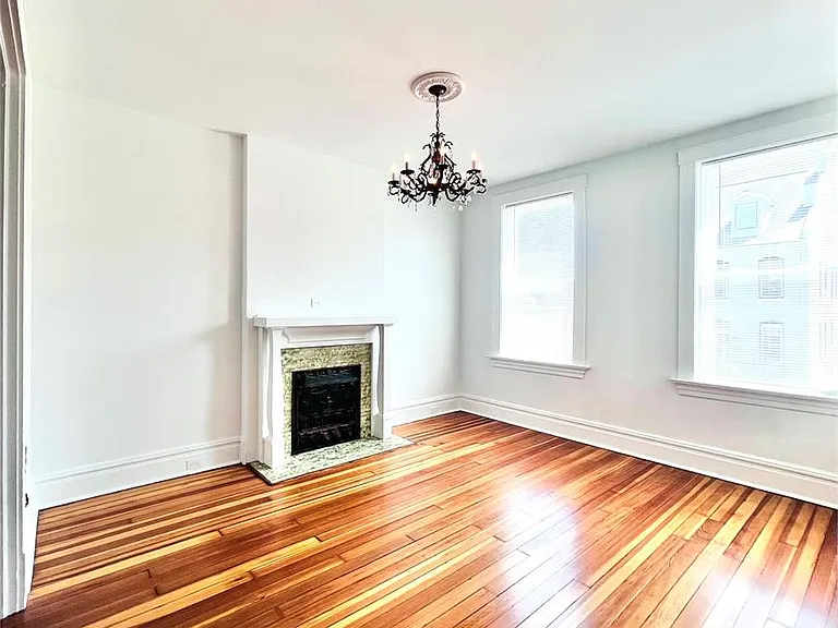 2819A Magnolia Ave — Photo 5