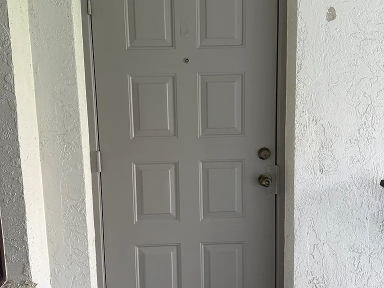 8219 Sun Spring Cir #72 — Photo 1