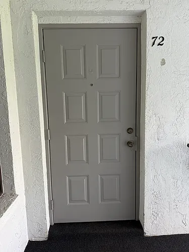 8219 Sun Spring Cir #72 Photo 1
