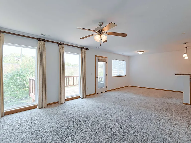 730 Norwood Dr — Photo 13