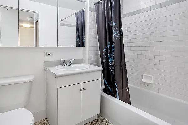 Rented by Compass | media 13