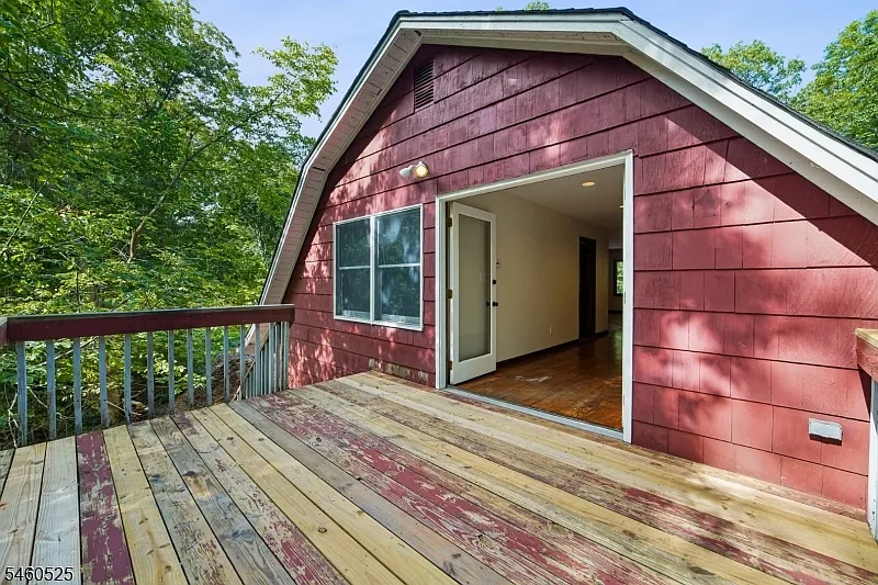 2 bed, 1.0 bath, $2,800 — Photo 3