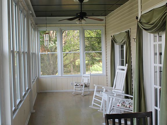 Florida room (main level)