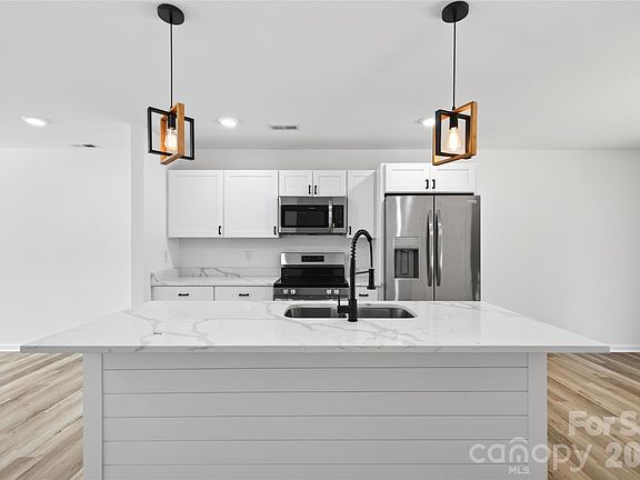 5th image of 2036 Jack Robertson Ln #5