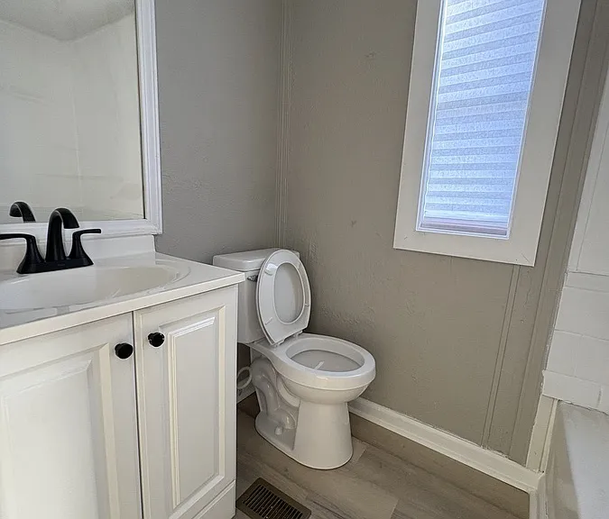 1305 N Floyd St #39 — Photo 9