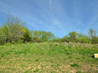 3326 SW 56th St, West Des Moines, IA 50265